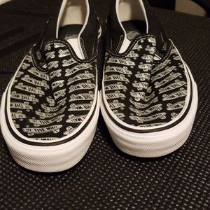 Vans off the wall shoes